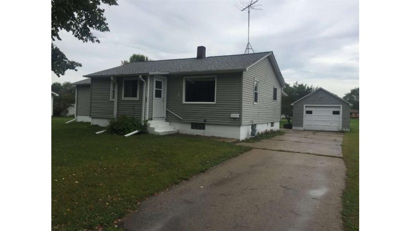 430 S Peck Avenue Peshtigo, WI 54157 by Place Perfect Realty $82,900