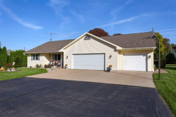 W2442 Valleywood Lane, Buchanan, WI 54915-8714