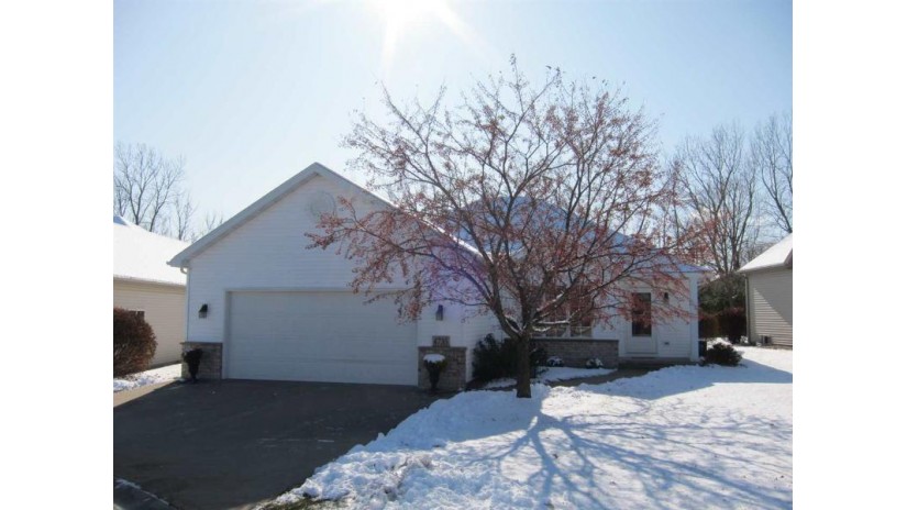 4735 Westbrook Court Grand Chute, WI 54913 by foxcityhomes.com, LLC $259,900