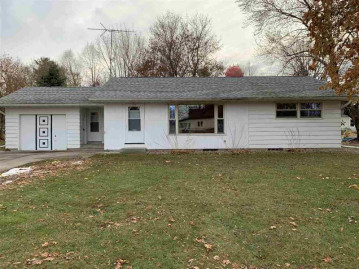 317 E 4th Street, Manawa, WI 54949