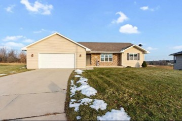 410 Carlsburg Court, Denmark, WI 54208-8950