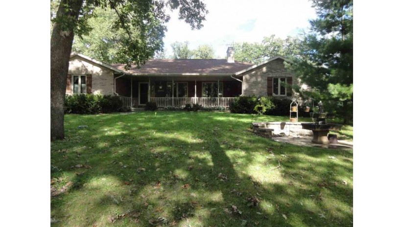 9500 Cleophas Rd Newark, WI 53511 by Century 21 Affiliated $399,000