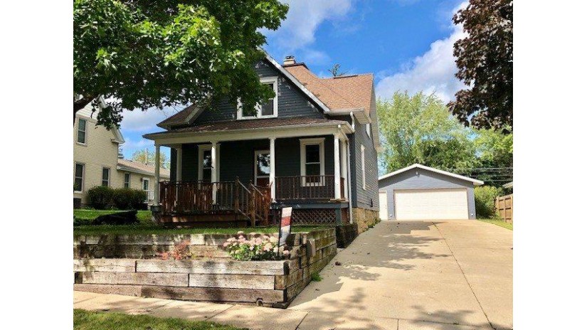 416 W Fountain St Dodgeville, WI 53533 by Potterton Rule Real Estate Llc $159,900