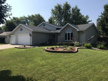 437 Sunnyview Ln, Marshall, WI 53559