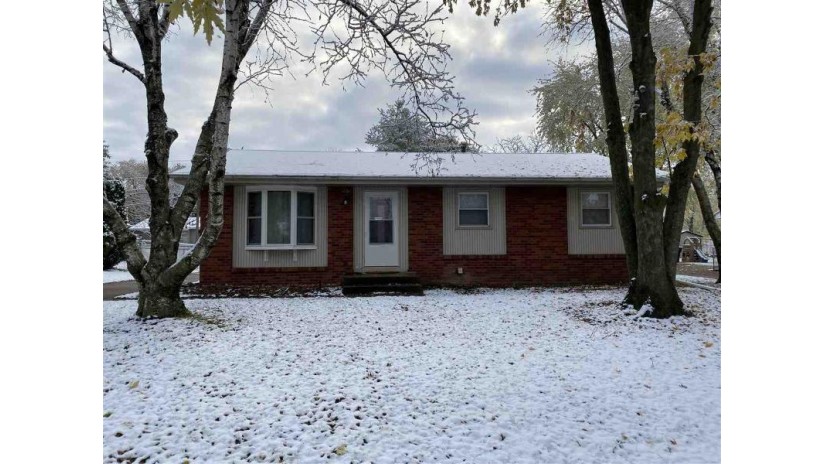 2145 Linway Dr Beloit, WI 53511 by Century 21 Affiliated $140,000