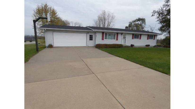 350 Hwy 61 Tennyson, WI 53820 by Lori Droessler Real Estate, Inc. $159,900