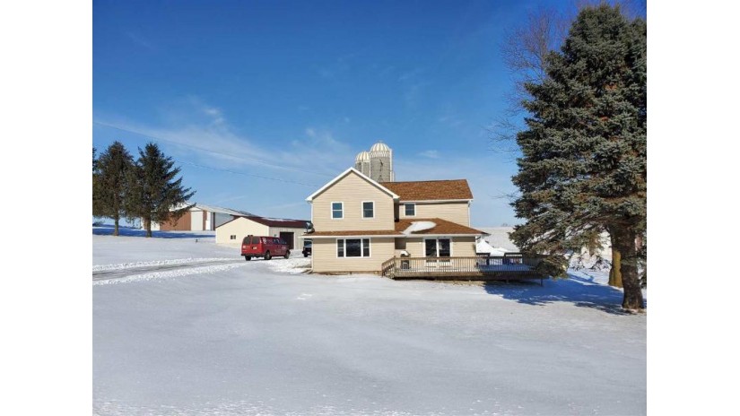 W1640 Stateline Rd Spring Grove, WI 53550 by Fsbo Comp $1,080,000