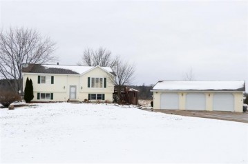 E6170 Fuhs Rd, Little Wolf, WI 54949