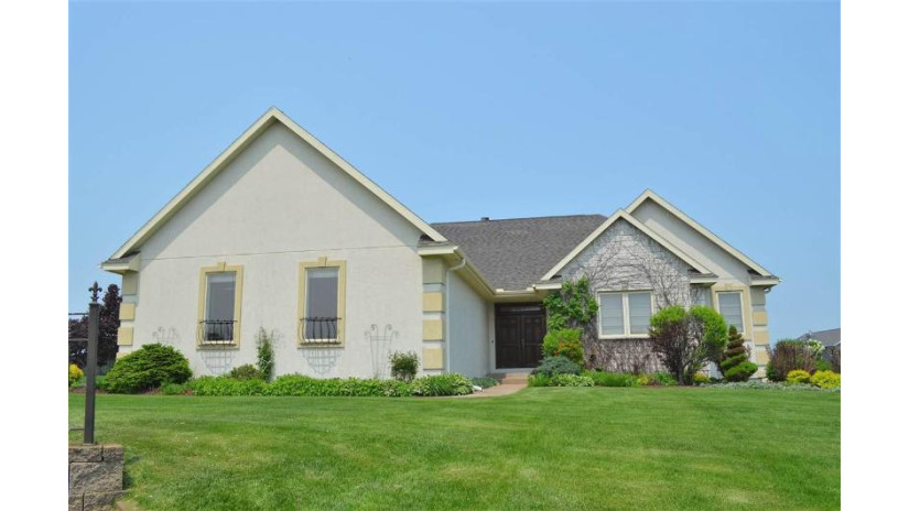 212535 Baywood Drive Stratford, WI 54484 by Re/Max Excel $399,900