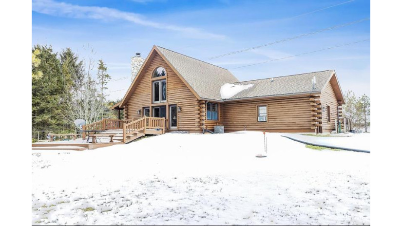 N5210 Lakeshore Dr Kewaunee, WI 54216 by Todd Wiese Homeselling System, Inc $389,900