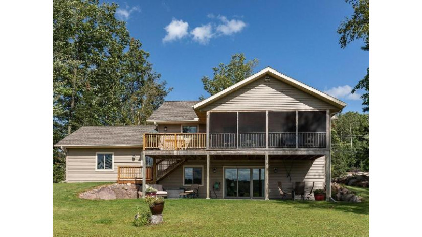 1237 Lake St White Lake, WI 54491 by Shorewest Realtors $289,900