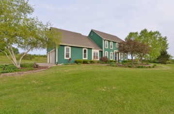 1500 51st St, Raymond, WI 53108-9727