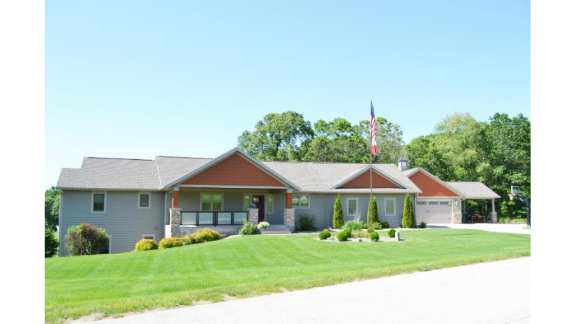 N8881 Fawn Meadow Ln Holland, WI 54636 by Coldwell Banker River Valley, REALTORS $699,900