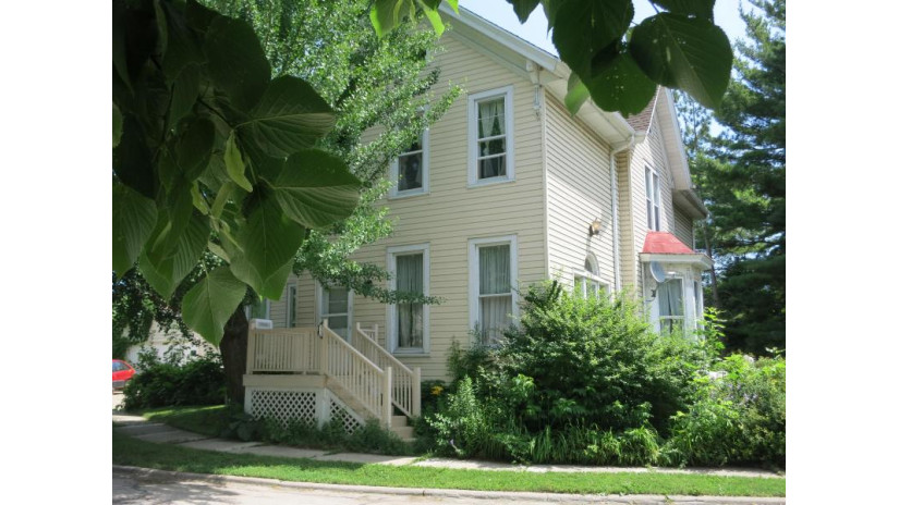 1200 E Roadsmeet St 1206,1208,1210 Milwaukee, WI 53212 by Milwaukee Executive Realty, LLC $339,000