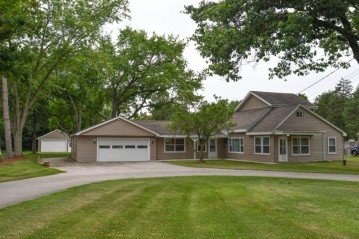 W378S5071 W Pretty Lake Rd, Ottawa, WI 53118-8802