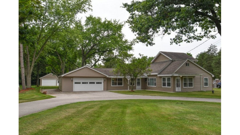 W378S5071 W Pretty Lake Rd Ottawa, WI 53118 by Shorewest Realtors $260,000