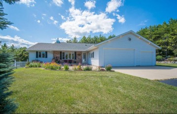 8115 Southview Ct, Farmington, WI 53090-8207