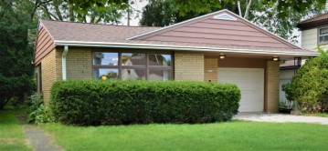 2634 N 8th St, Sheboygan, WI 53083-4921