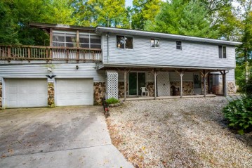 8991 Fernbrook Dr, Farmington, WI 53021-9625