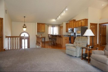 519 Jefferson Dr, Kewaskum, WI 53040-8900