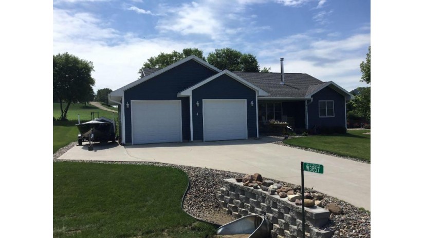 W3857 Harvey Ln Farmington, WI 54644 by La Crosse by Owner, LLC $249,900