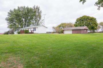 W2844 W Neda Rd, Hubbard, WI 53035