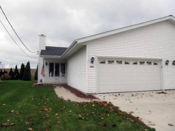 2003 Grand Ave, Manitowoc, WI 54220-6345