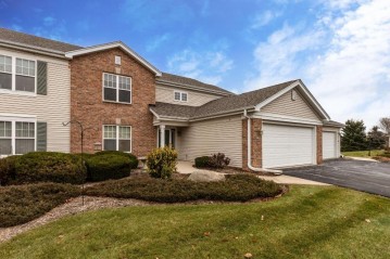 511 Torch Pine Ct, Waterford, WI 53185-2887