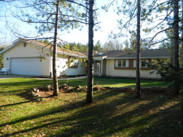 2645 Newark Dr, Barton, WI 53090-8627