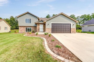 1717 Shumann Dr, Union Grove, WI 53182-1787