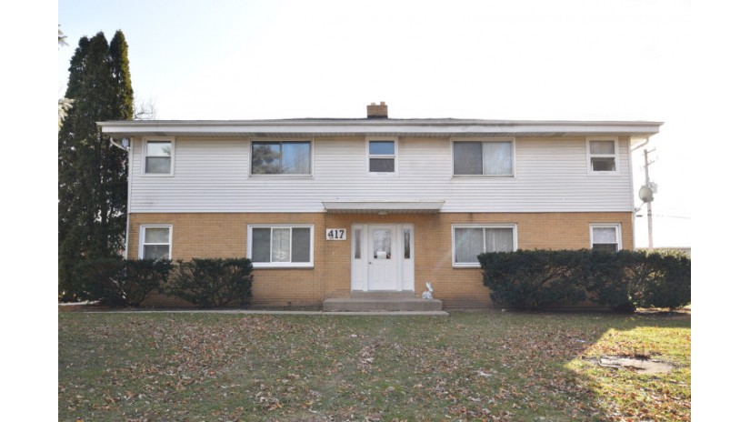 417 Dodie Dr Waukesha, WI 53189 by Shorewest Realtors $329,000