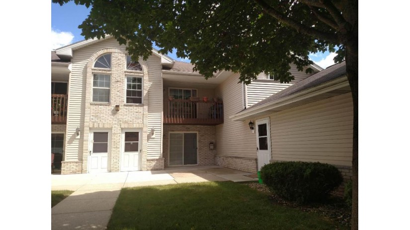 6185 S Creekside Dr 3 Cudahy, WI 53110 by Perfection Plus Real Estate Services $145,000