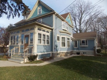 1003 N Chicago Ave, South Milwaukee, WI 53172-1628