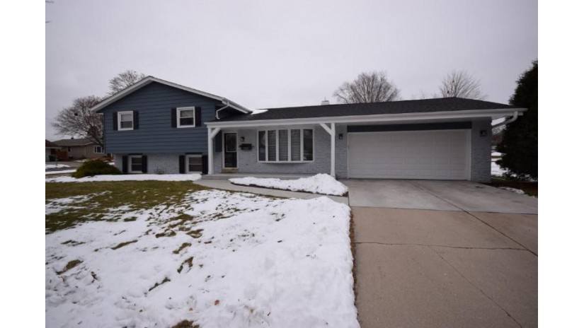 1021 Janet Pl West Bend, WI 53095 by Emmer Real Estate Group $259,900