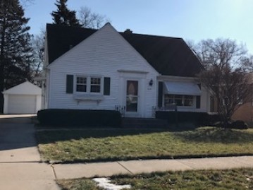 4121 Wilson Rd, Kenosha, WI 53142-7044