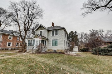 634 Park Ave, Columbus, WI 53925