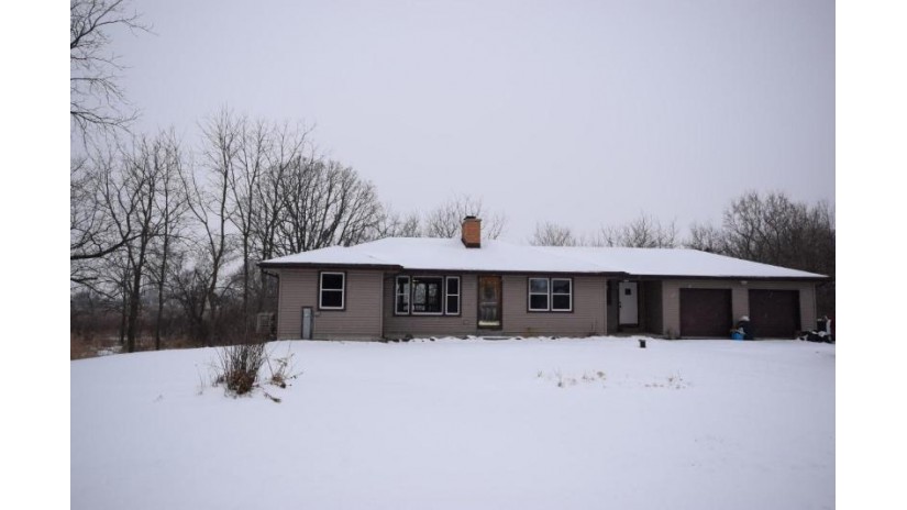 N4011 Junction Rd Clyman, WI 53039 by Emmer Real Estate Group $209,900