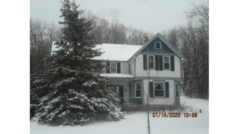 4079 Hubertus Rd Richfield, WI 53033-9420 by Coldwell Banker HomeSale Realty - Wauwatosa $149,900