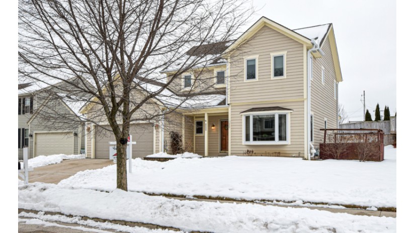 8533 W Euclid Ave Milwaukee, WI 53227 by Shorewest Realtors $267,000