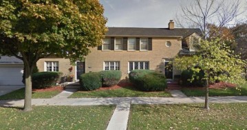 4500 N Wildwood Ave 101, Shorewood, WI 53211