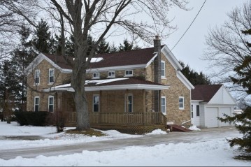 N1433 Rauwerdink Rd, Holland, WI 53013-1250