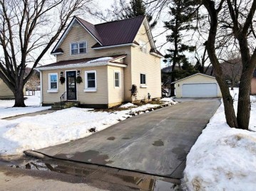 104 Anderson St, Coon Valley, WI 54623
