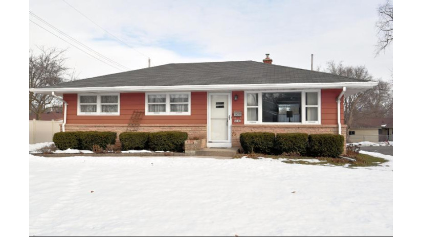 1240 Summit Ave Waukesha, WI 53188 by Realty Executives Southeast $169,000