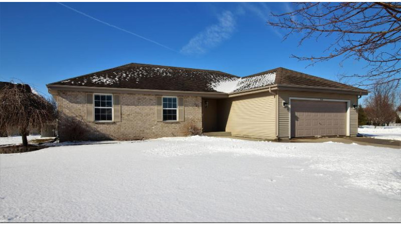 433 Juniper Ct Belgium, WI 53004 by Redefined Realty Advisors LLC $249,900