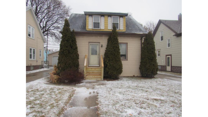 3116 60th St Kenosha, WI 53144 by Rondon Real Estate LLC $69,500