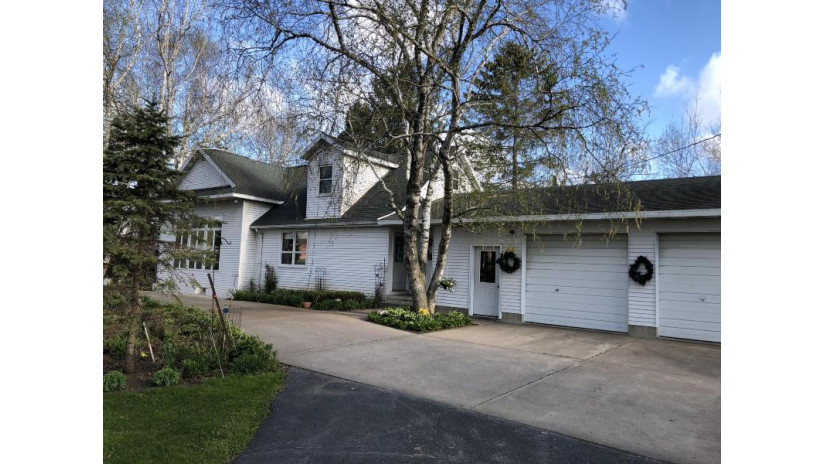 W2208 County Road B Bangor, WI 54614 by Patti Evans Real Estate LLC $215,000