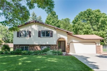 4239 Gershwin Avenue, Oakdale, MN 55128