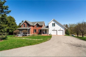 1015 Fairway Drive, Wabasha, MN 55981