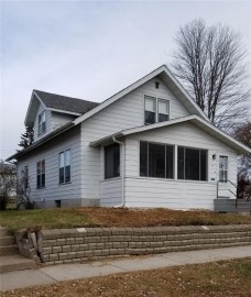 115 East 2nd Avenue, Stanley, WI 54768