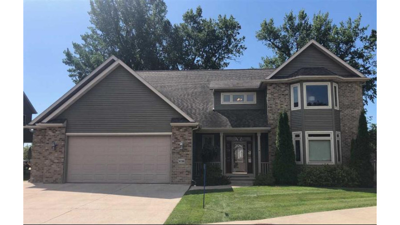 W5386 Martin Lane Fond Du Lac, WI 54937 by Adashun Jones, Inc. $519,900